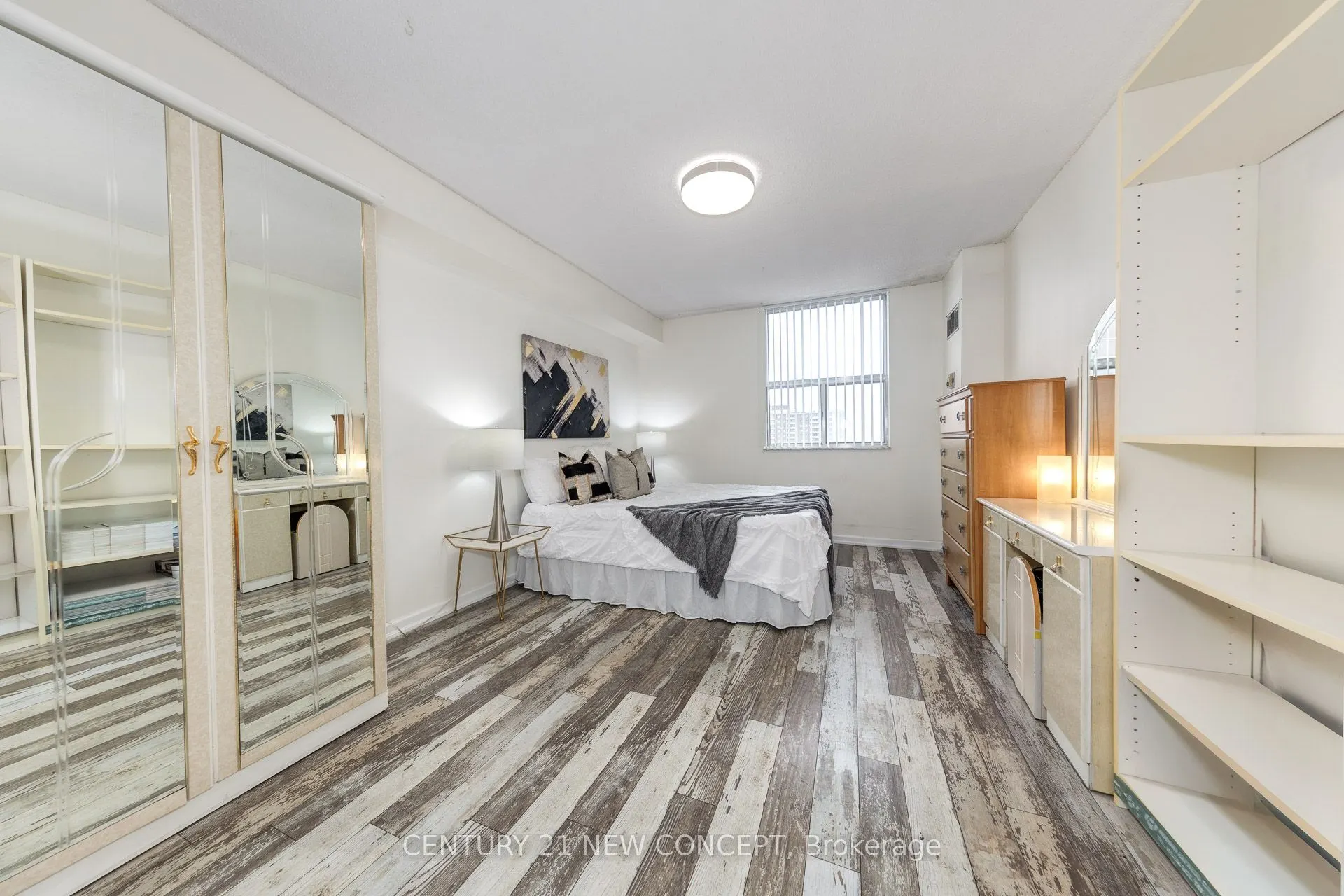 205 Hilda Avenue, #1407