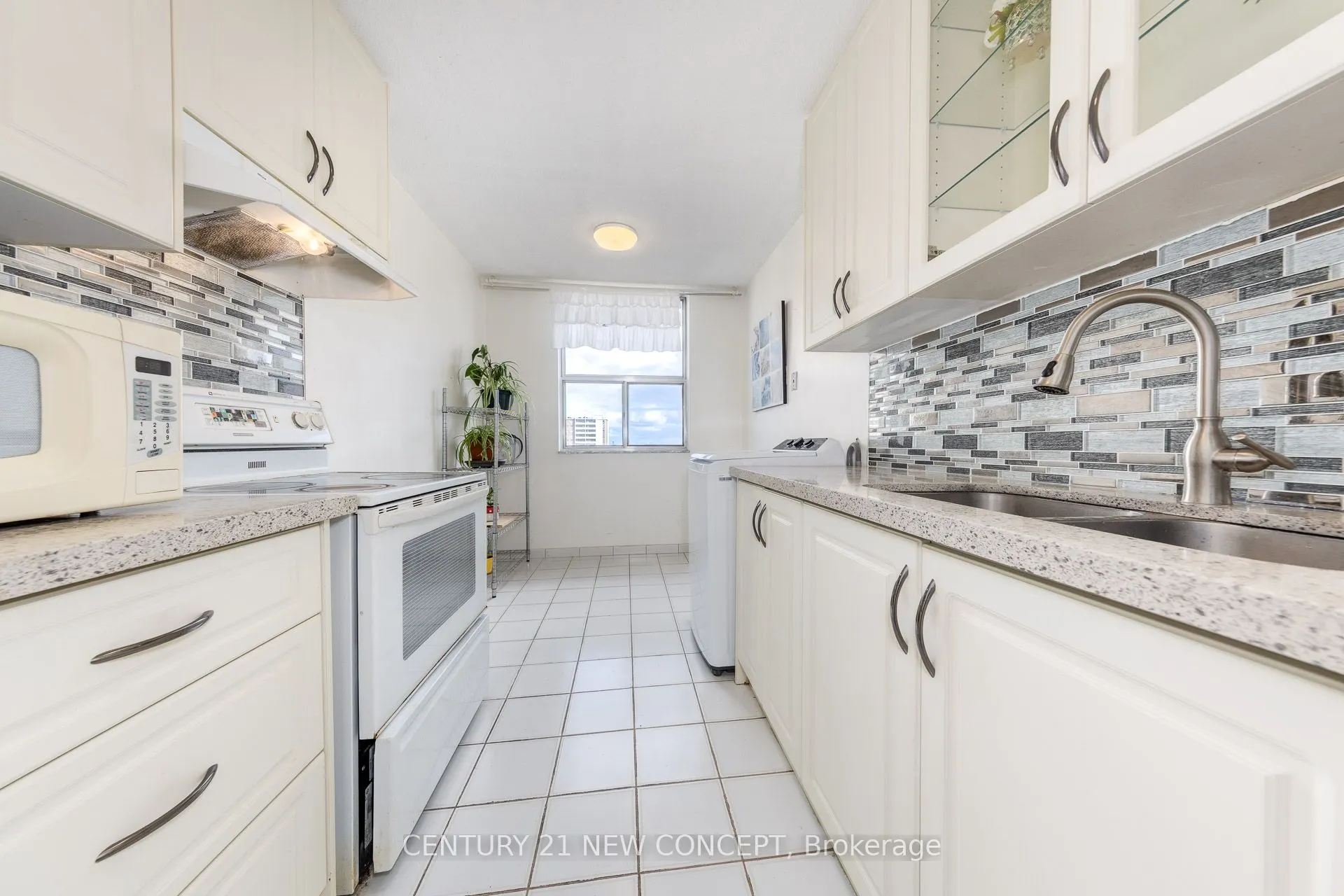 205 Hilda Avenue, #1407