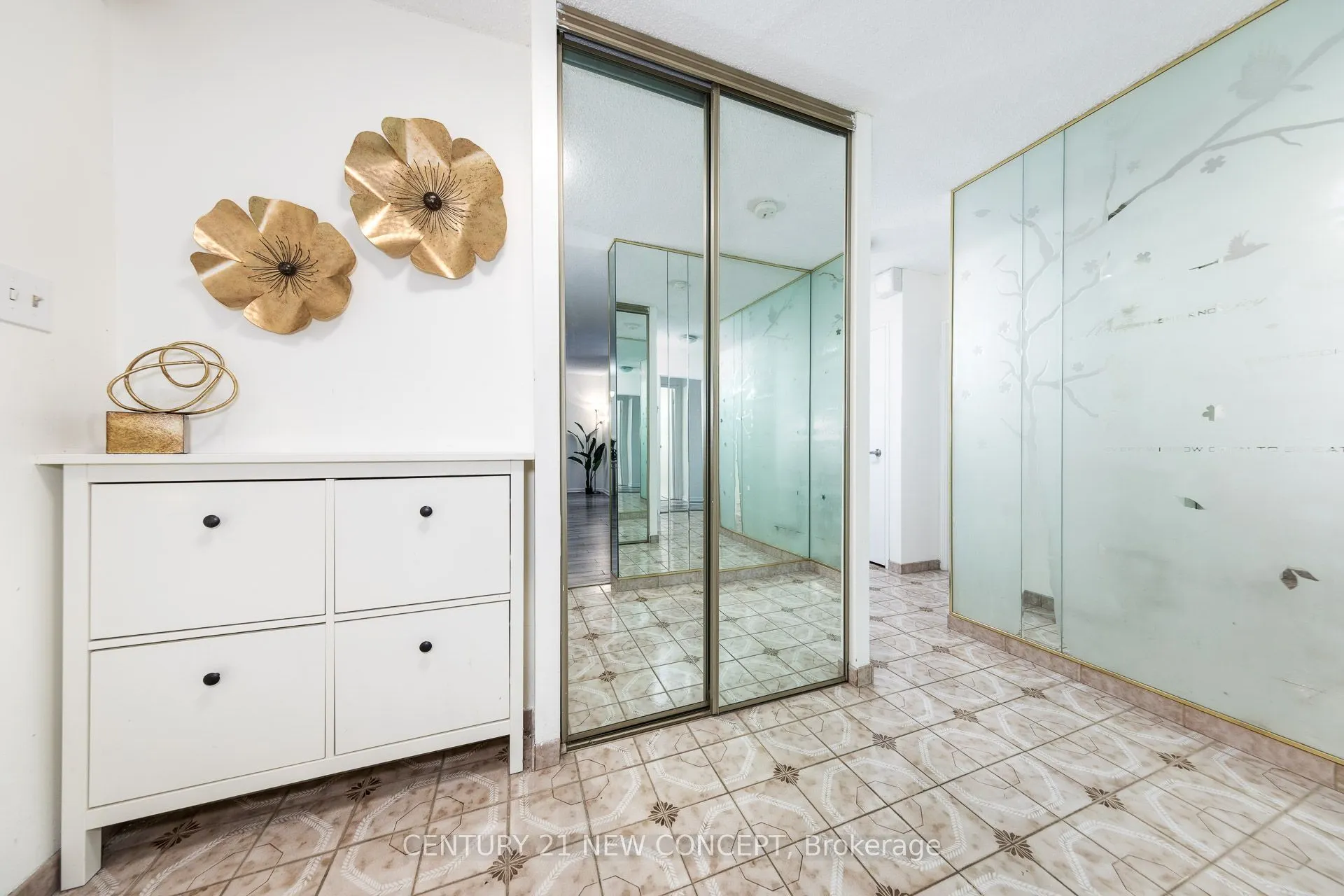 205 Hilda Avenue, #1407