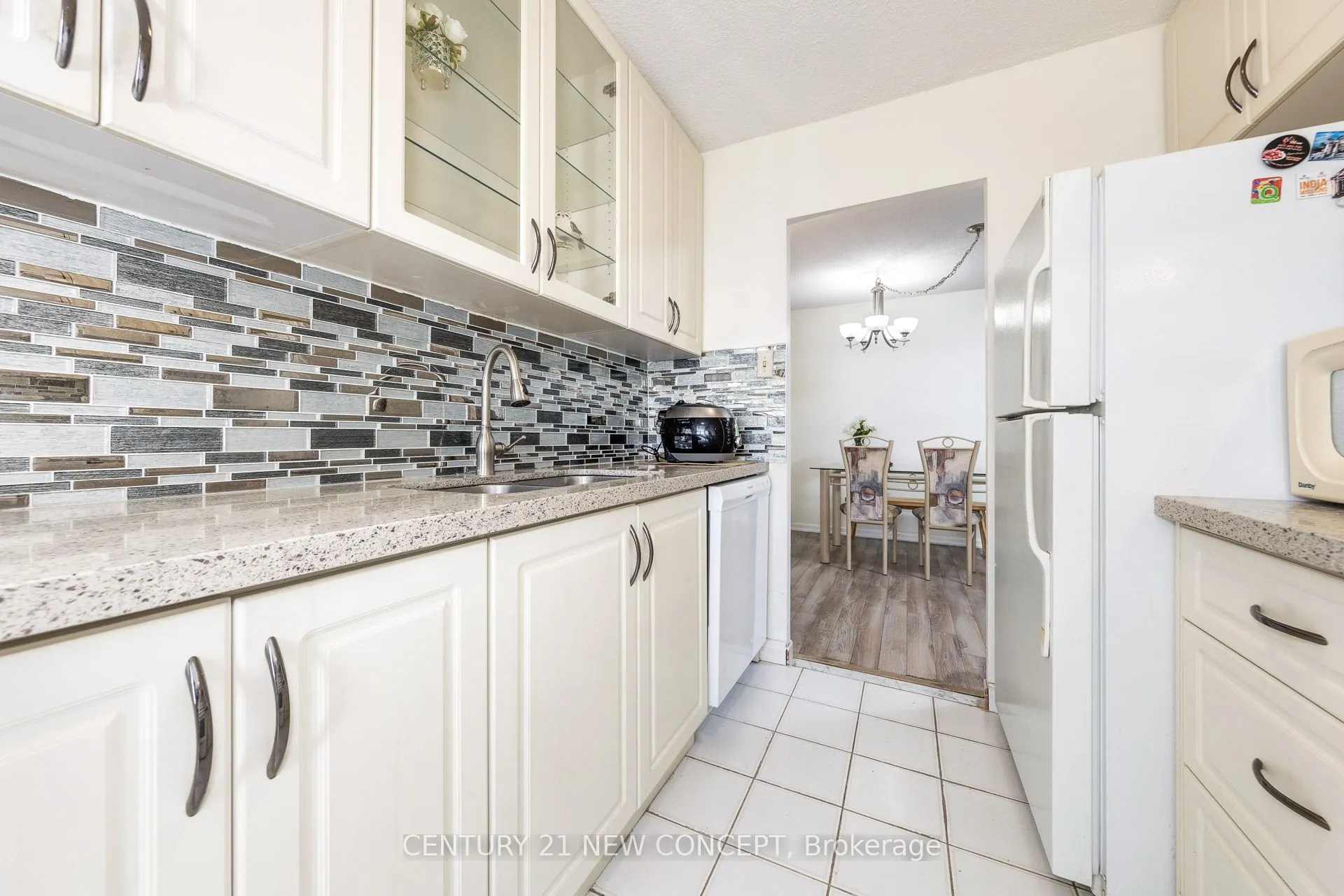 205 Hilda Avenue, #1407