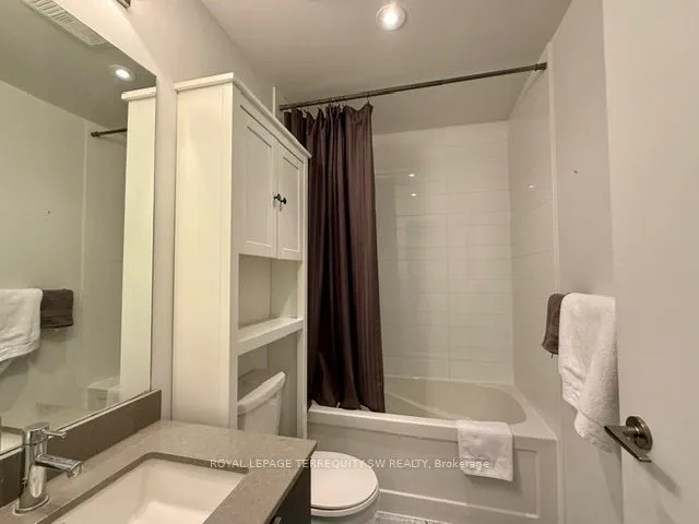 50 Bruyeres Mews, #208