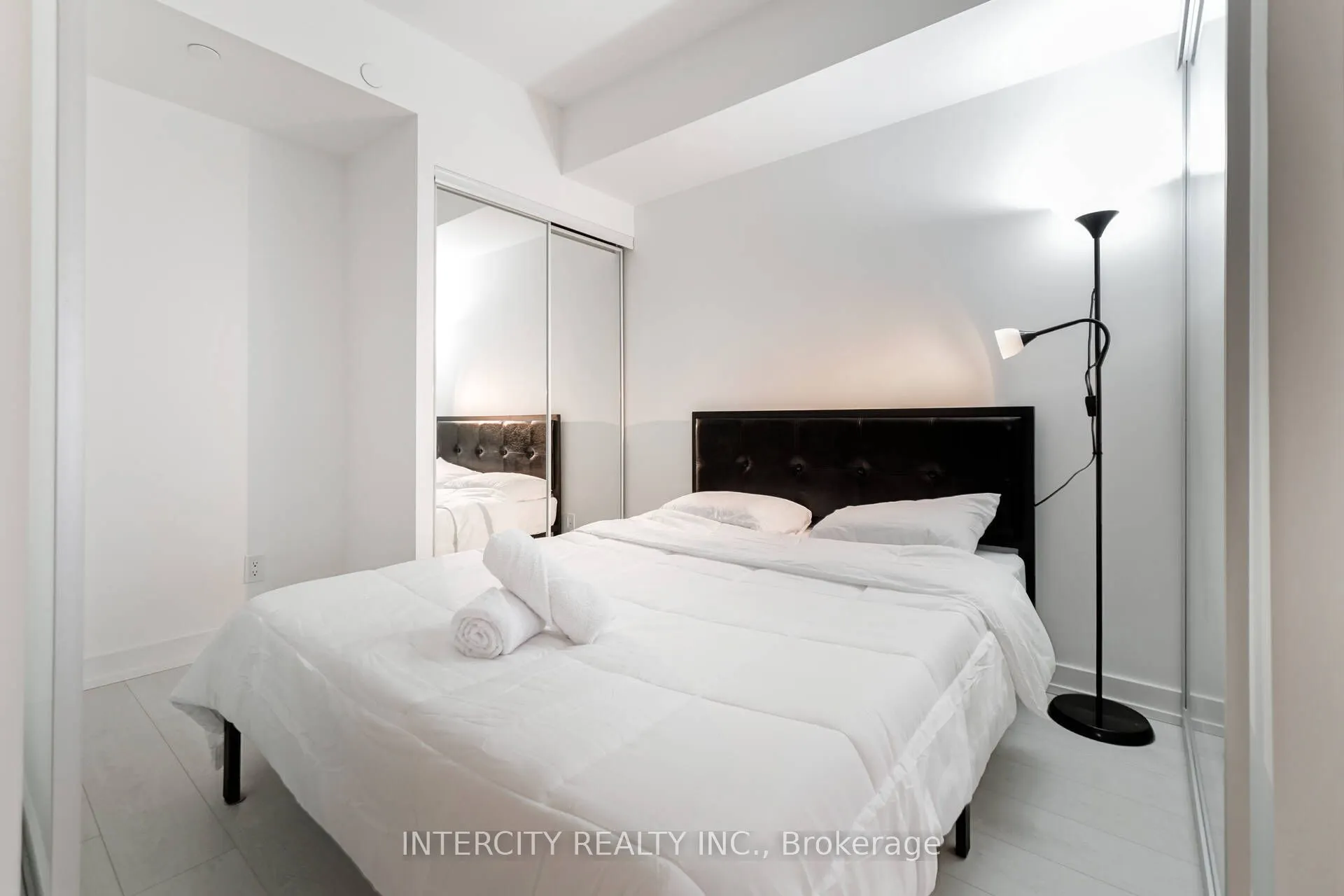 19 Western Battery Road, #2709