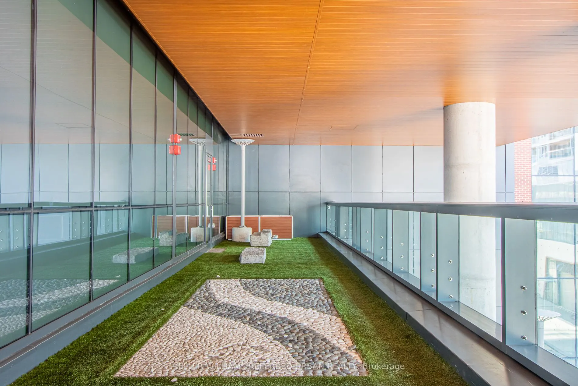 17 Bathurst Street, #3610