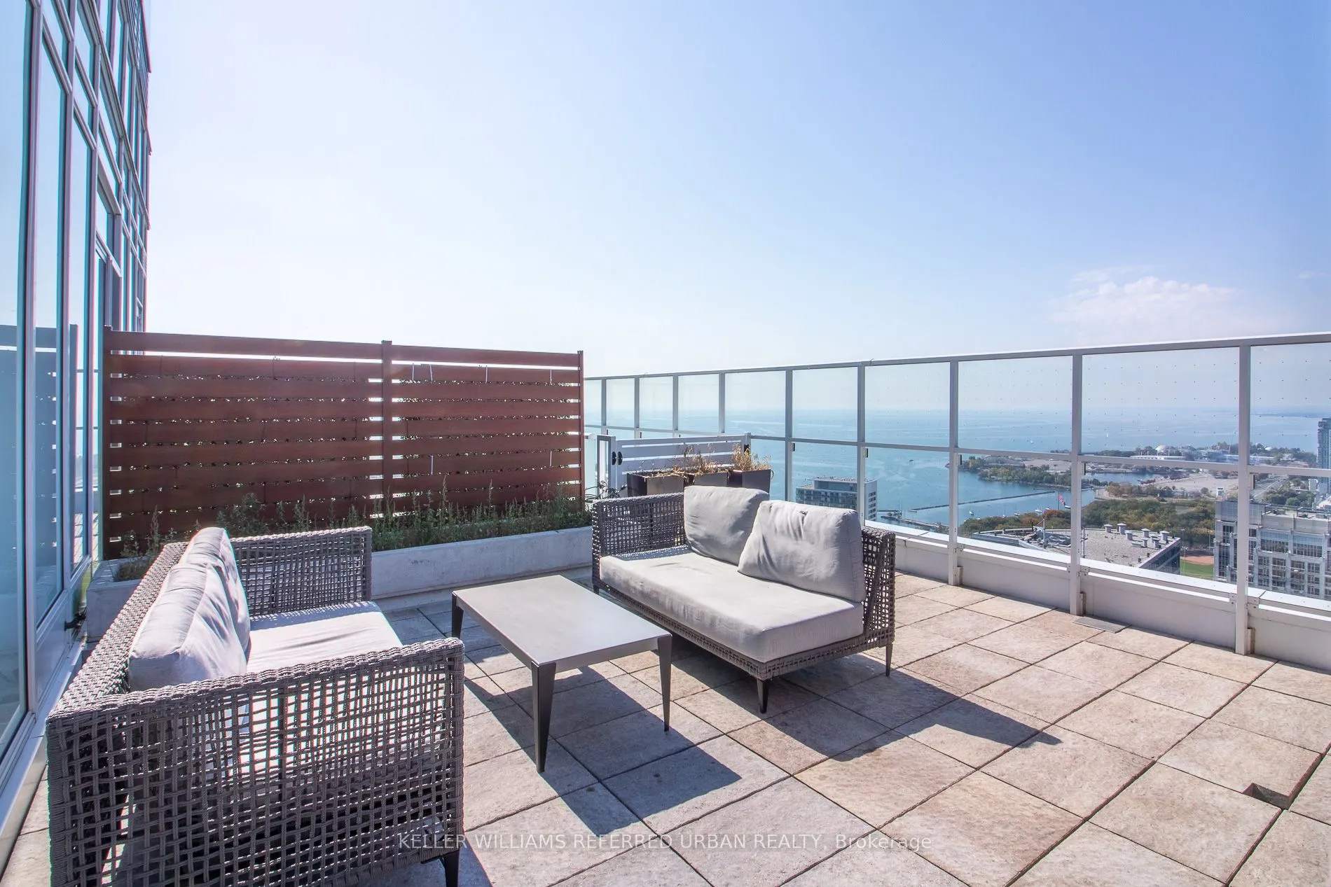 17 Bathurst Street, #3610