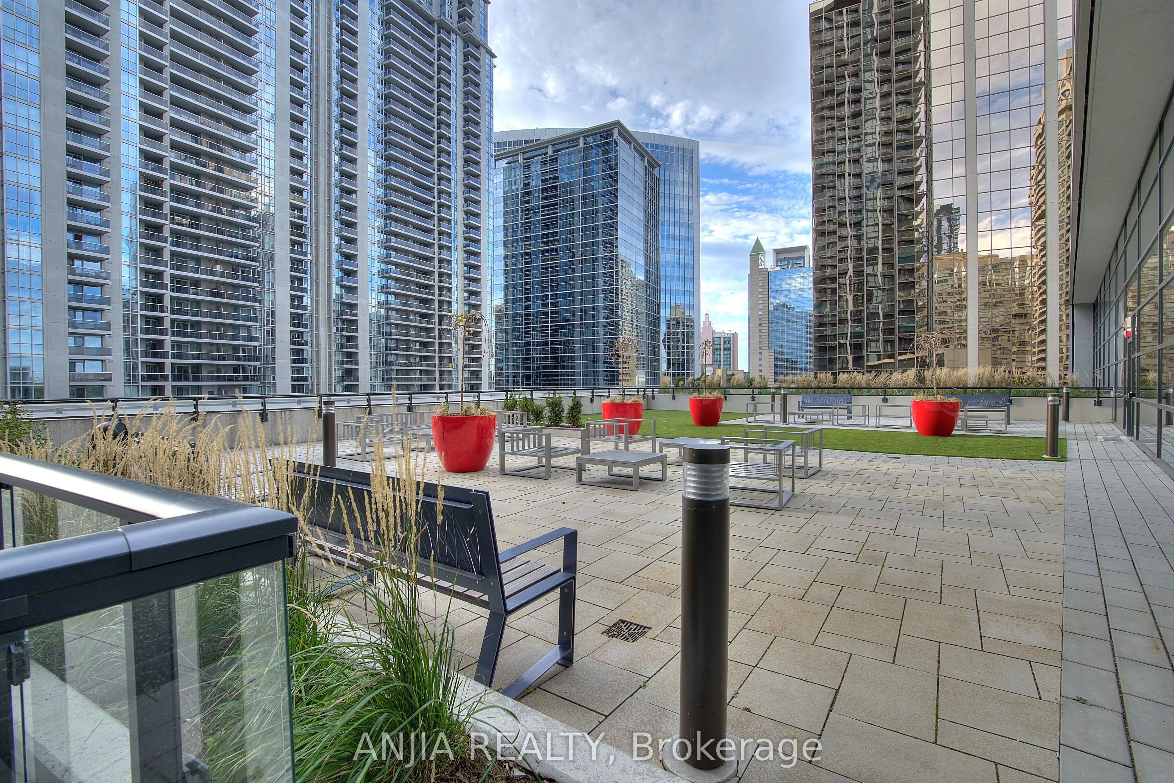 4955 Yonge Street, #1803