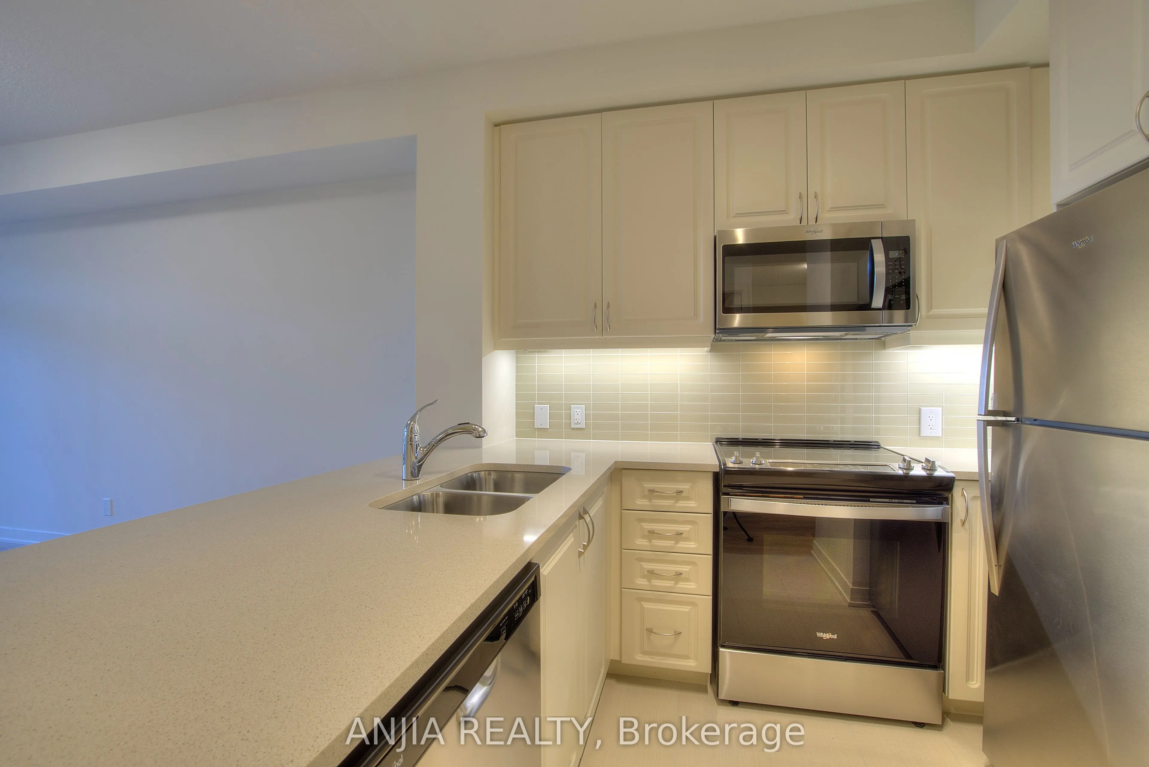 4955 Yonge Street, #1803