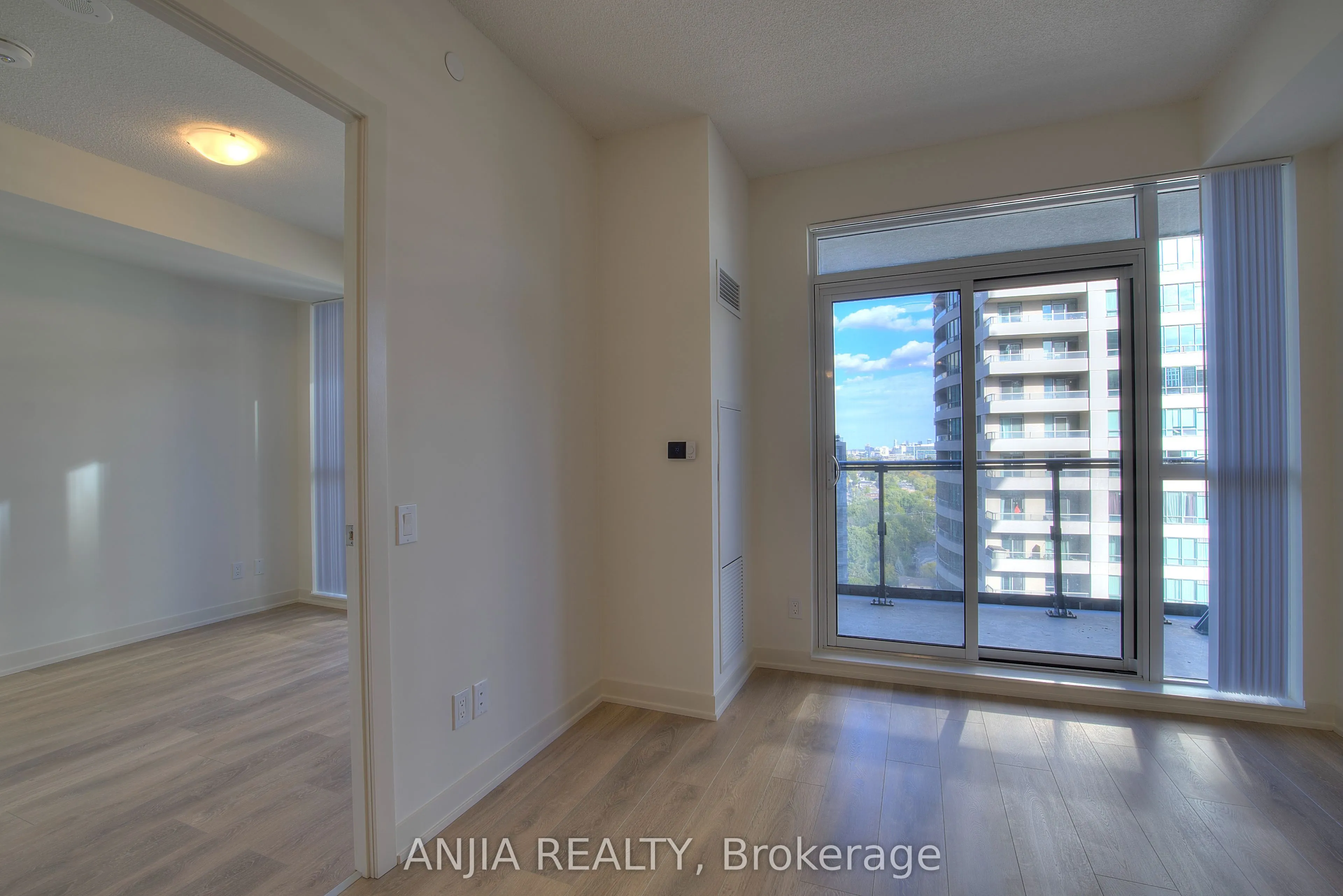 4955 Yonge Street, #1803