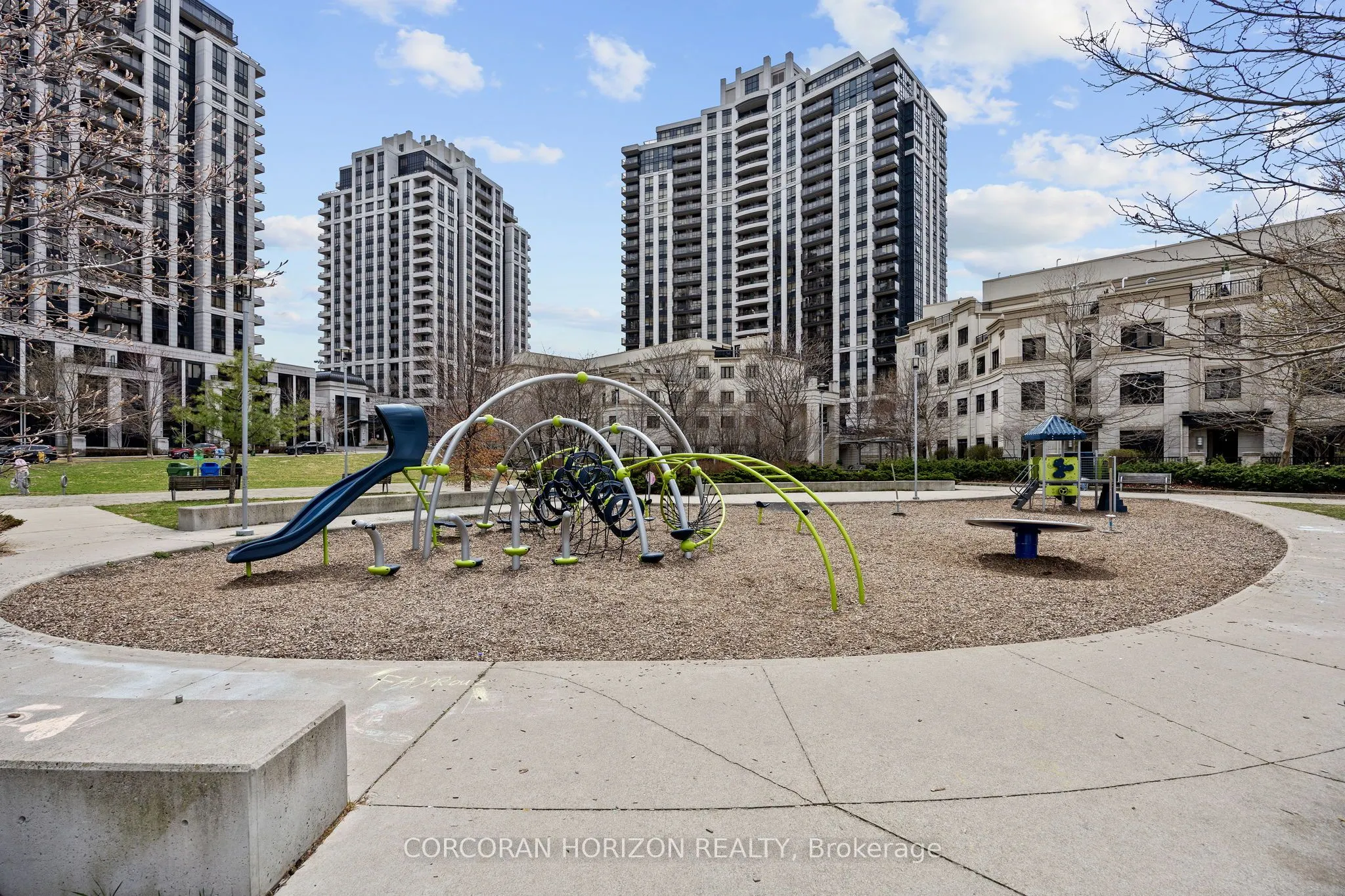 9 Oakburn Crescent, #TH39