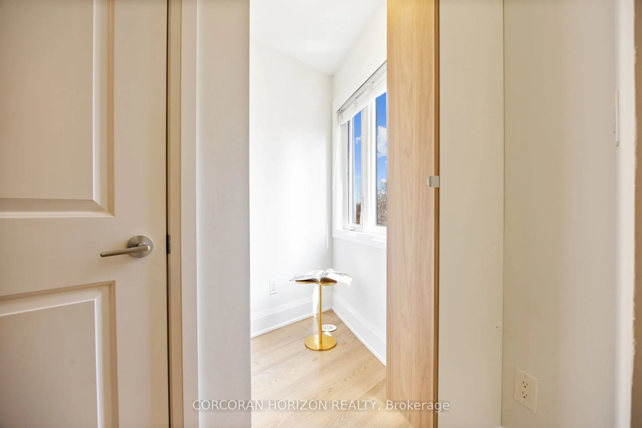 9 Oakburn Crescent, #TH39