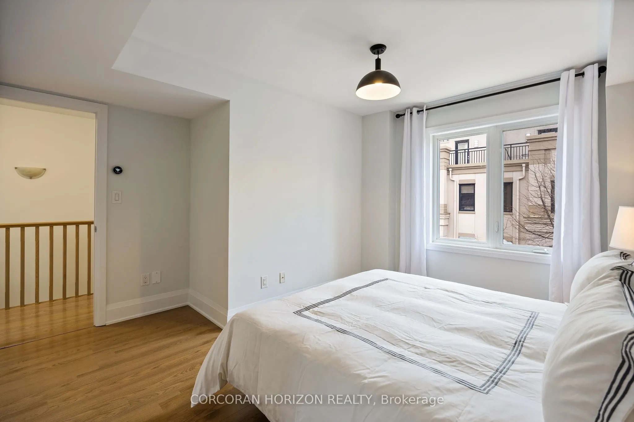 9 Oakburn Crescent, #TH39