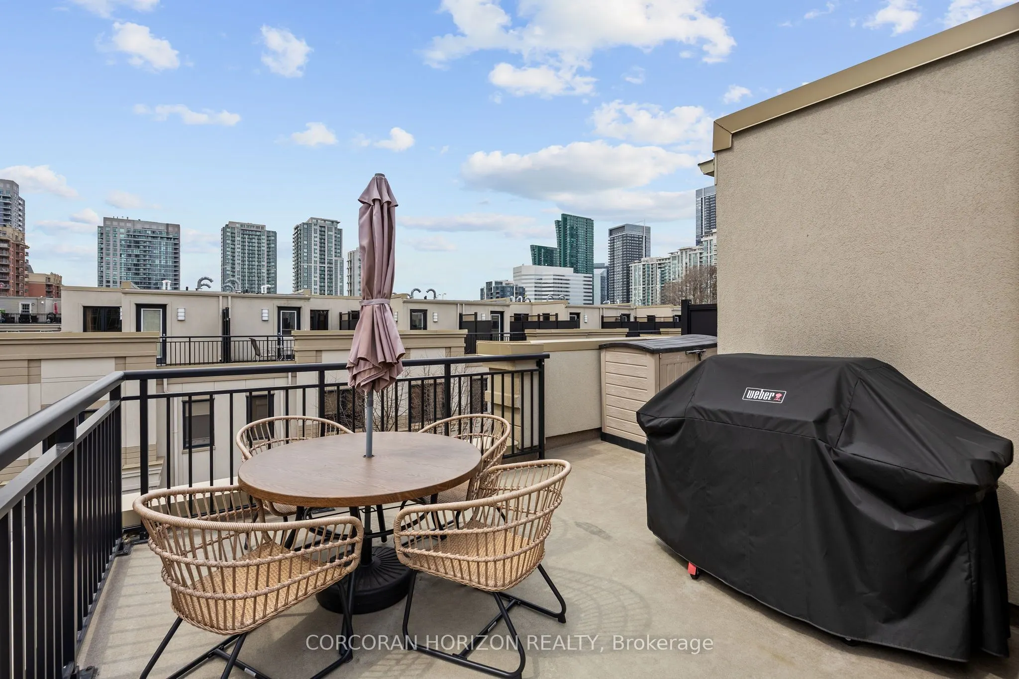 9 Oakburn Crescent, #TH39