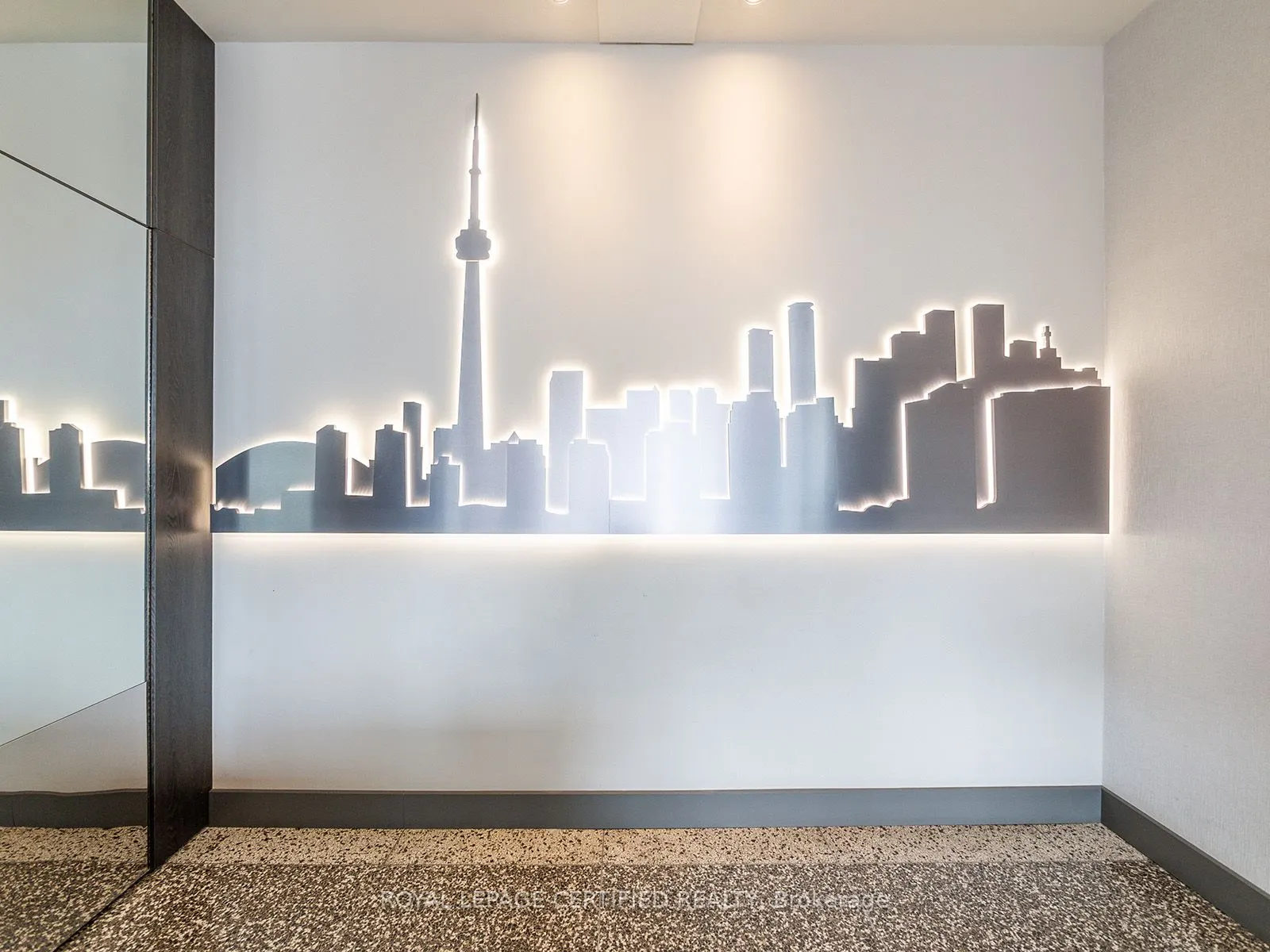 218 Queens Quay W, #1405