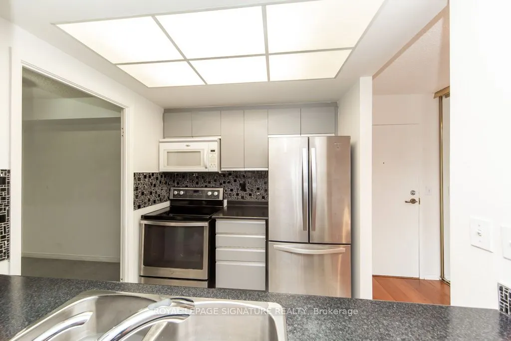 7 Concorde Place, #1506