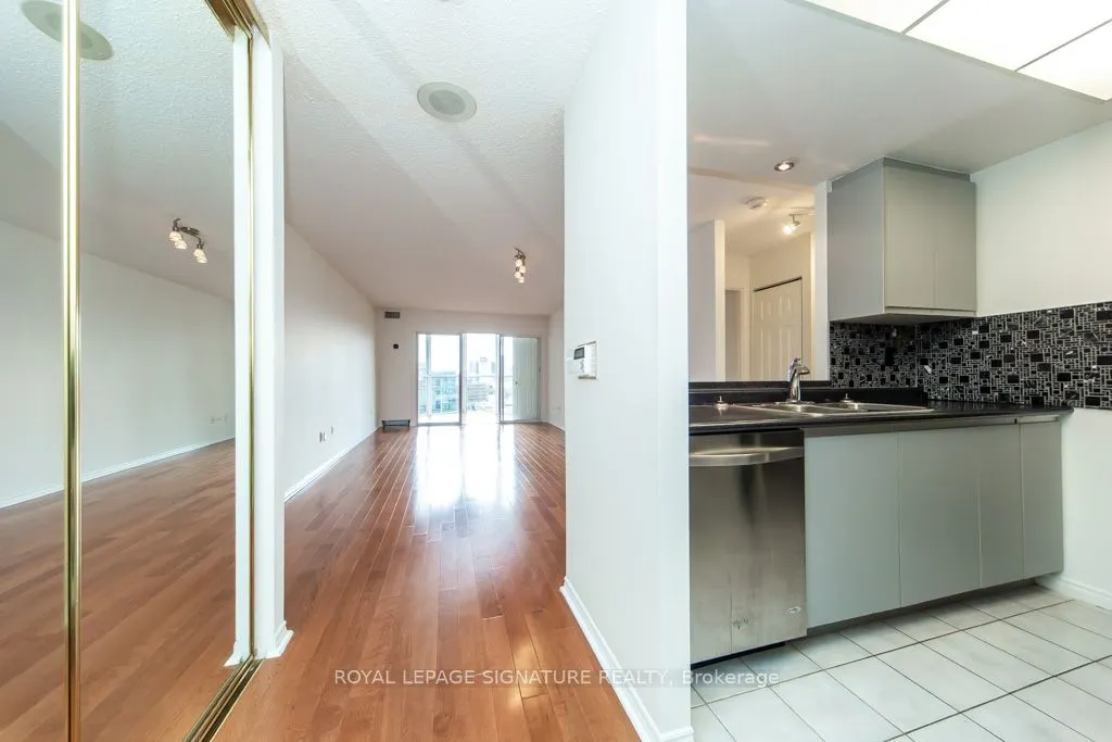 7 Concorde Place, #1506