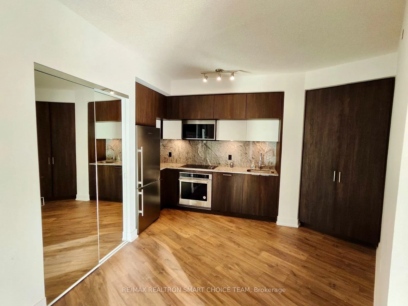 25 Adra Grado Way, #1033