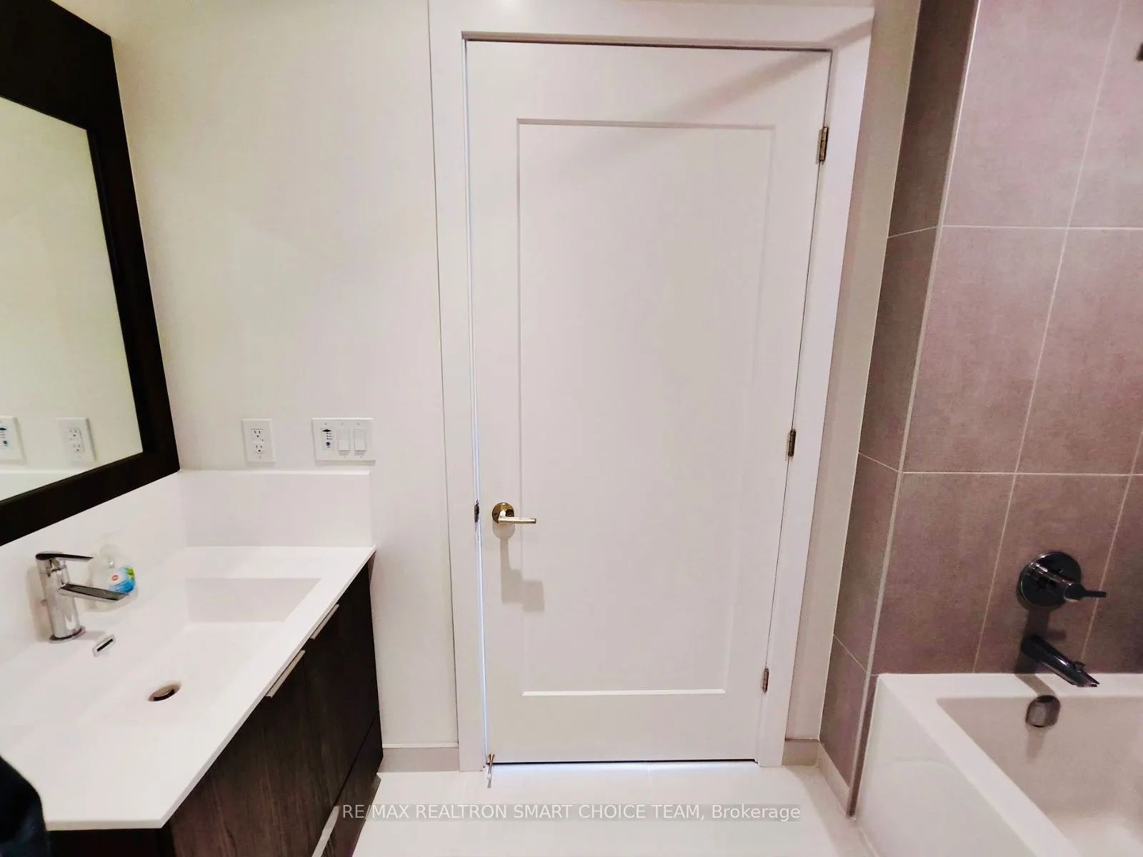 25 Adra Grado Way, #1033