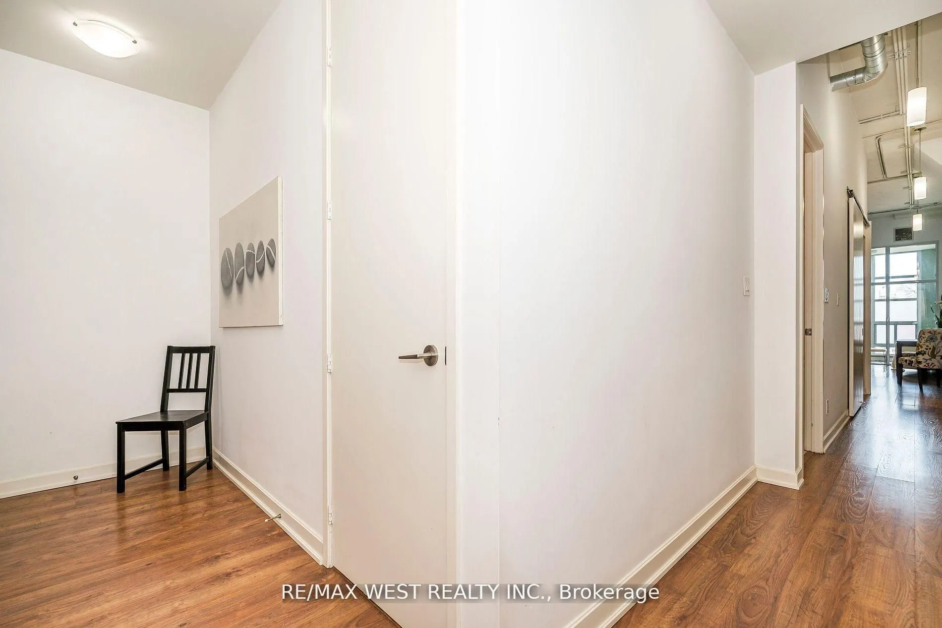 380 Macpherson Avenue, #333