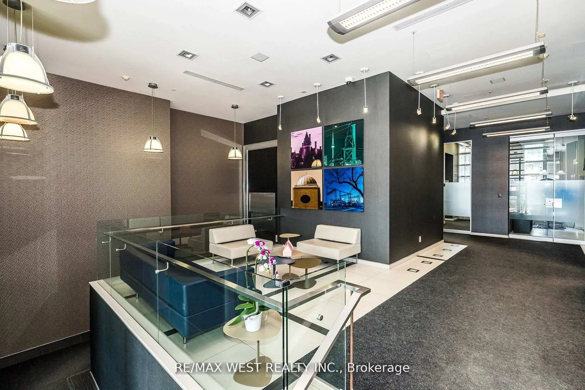 380 Macpherson Avenue, #333