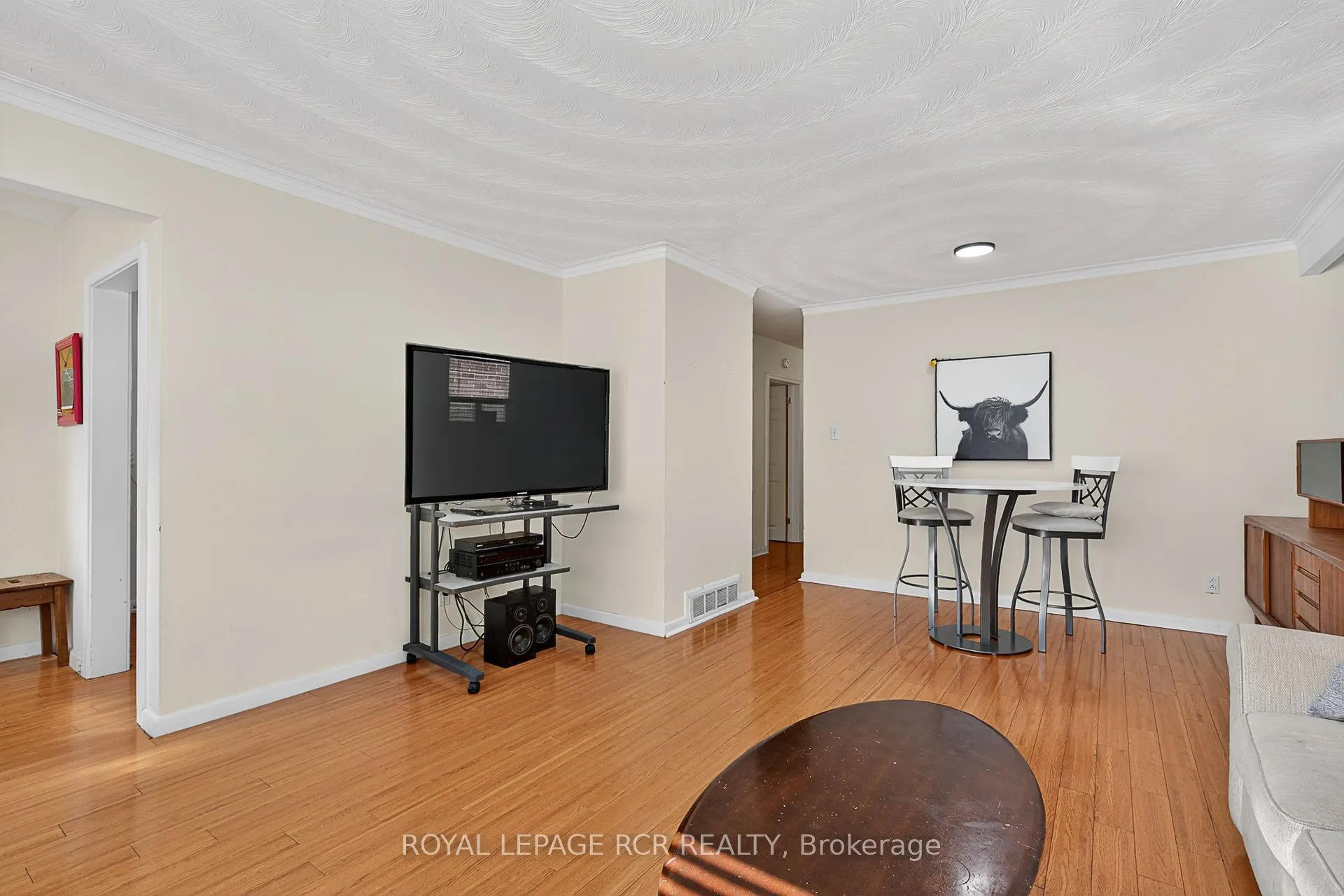 398 Connaught Avenue