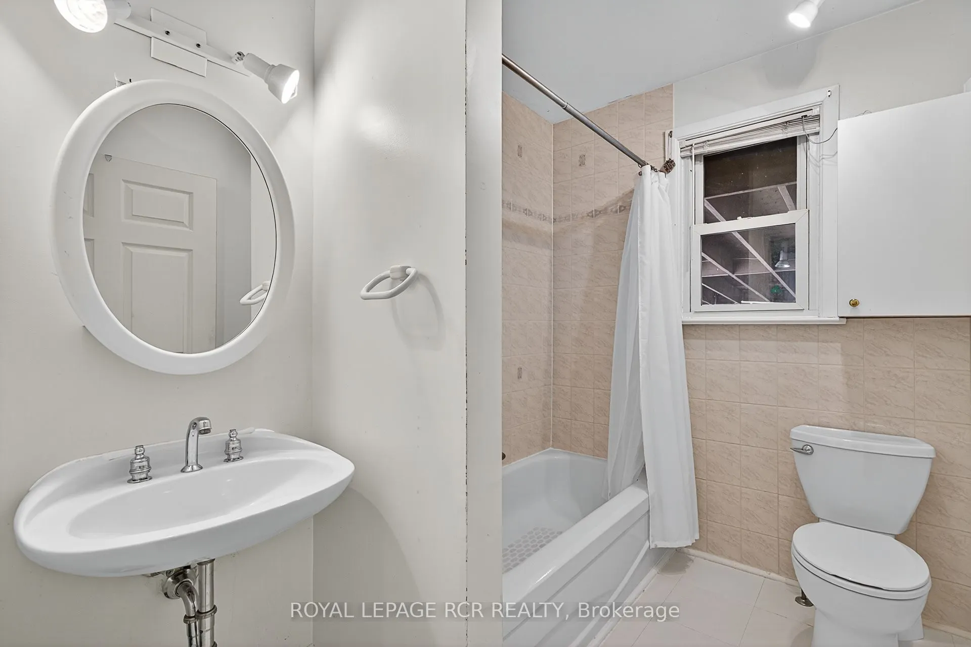 398 Connaught Avenue