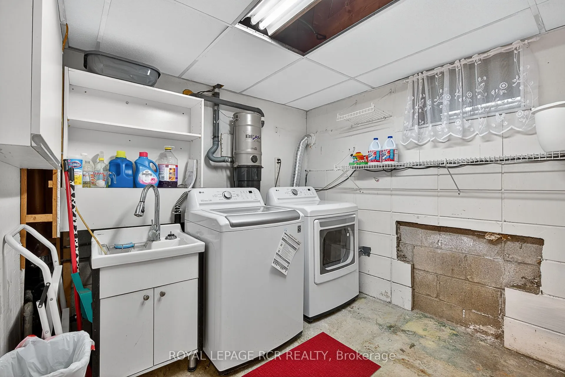 398 Connaught Avenue