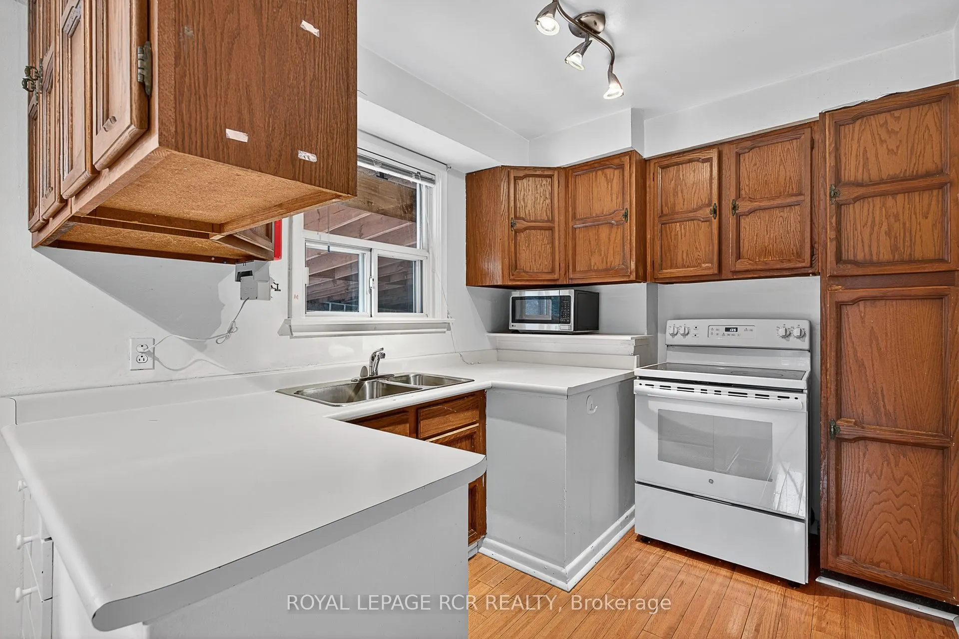 398 Connaught Avenue