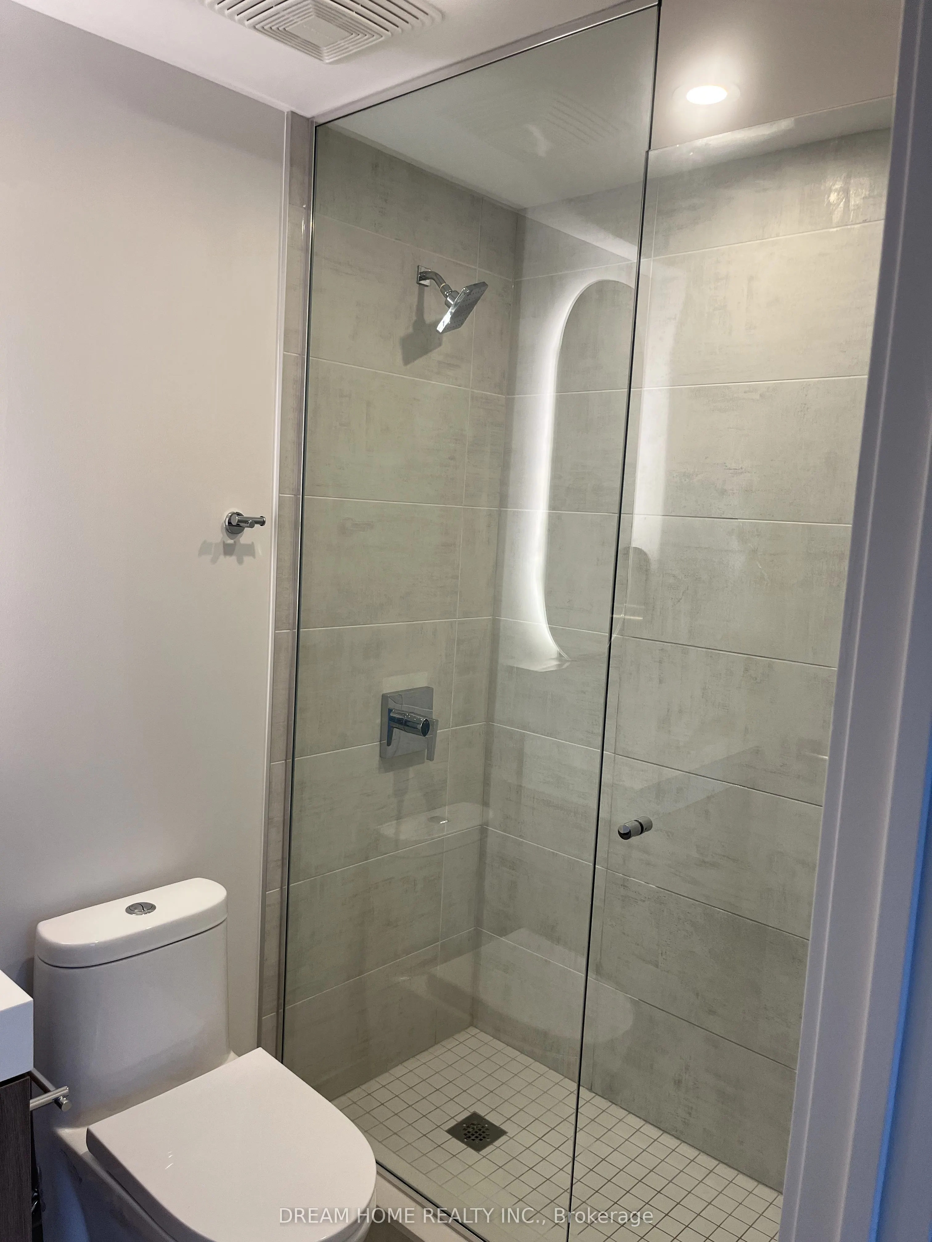 15 Holmes Avenue, #1412