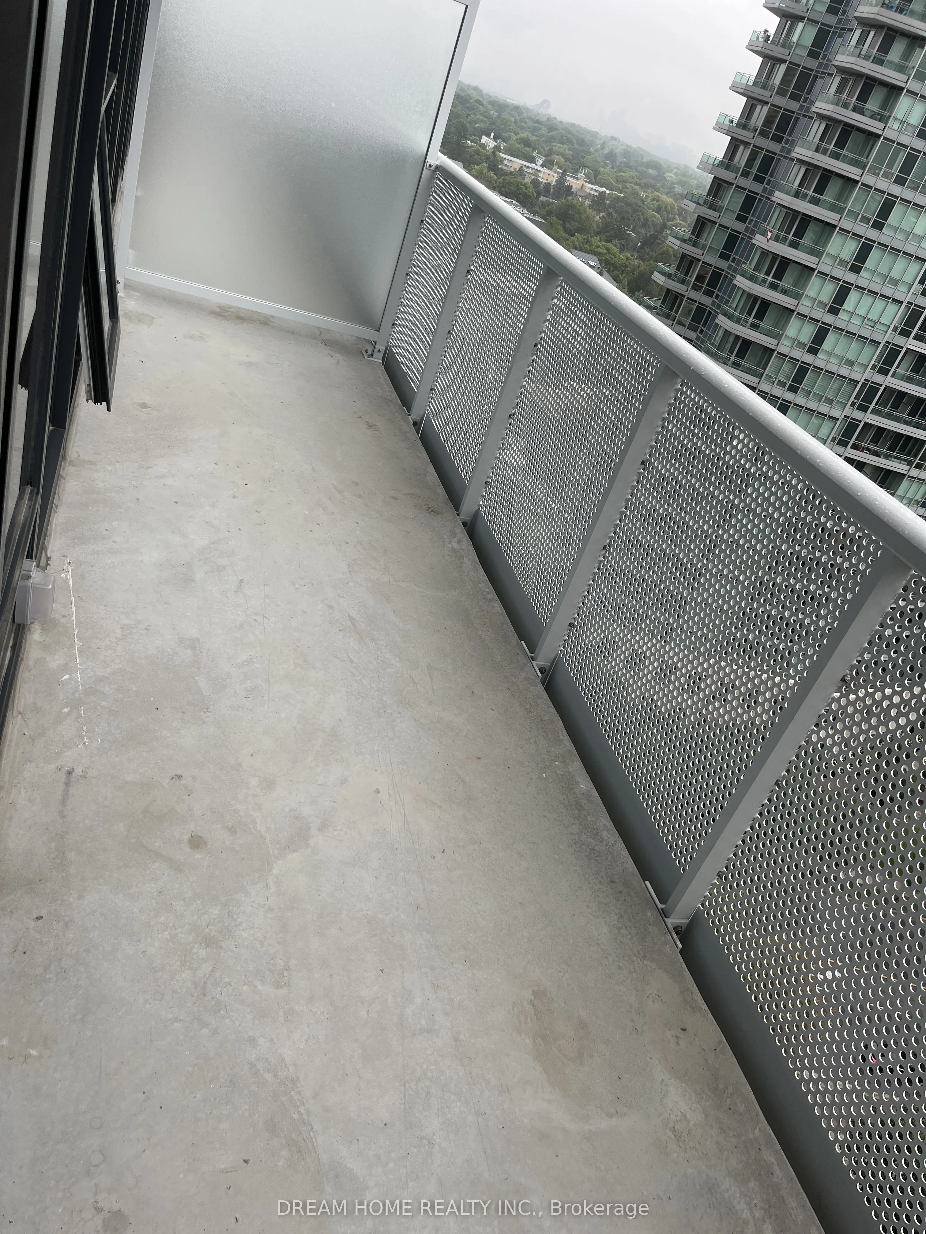 15 Holmes Avenue, #1412