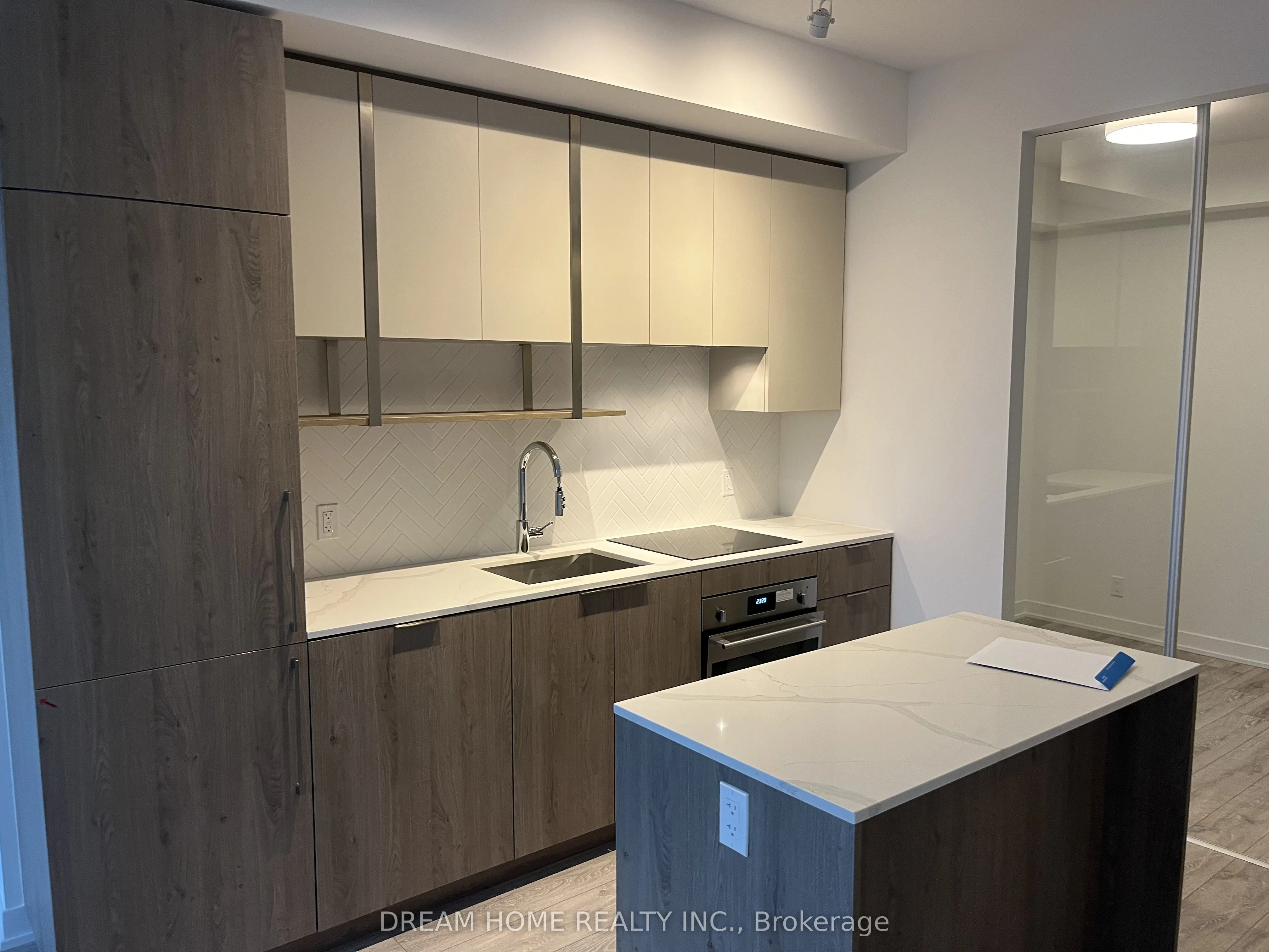 15 Holmes Avenue, #1412