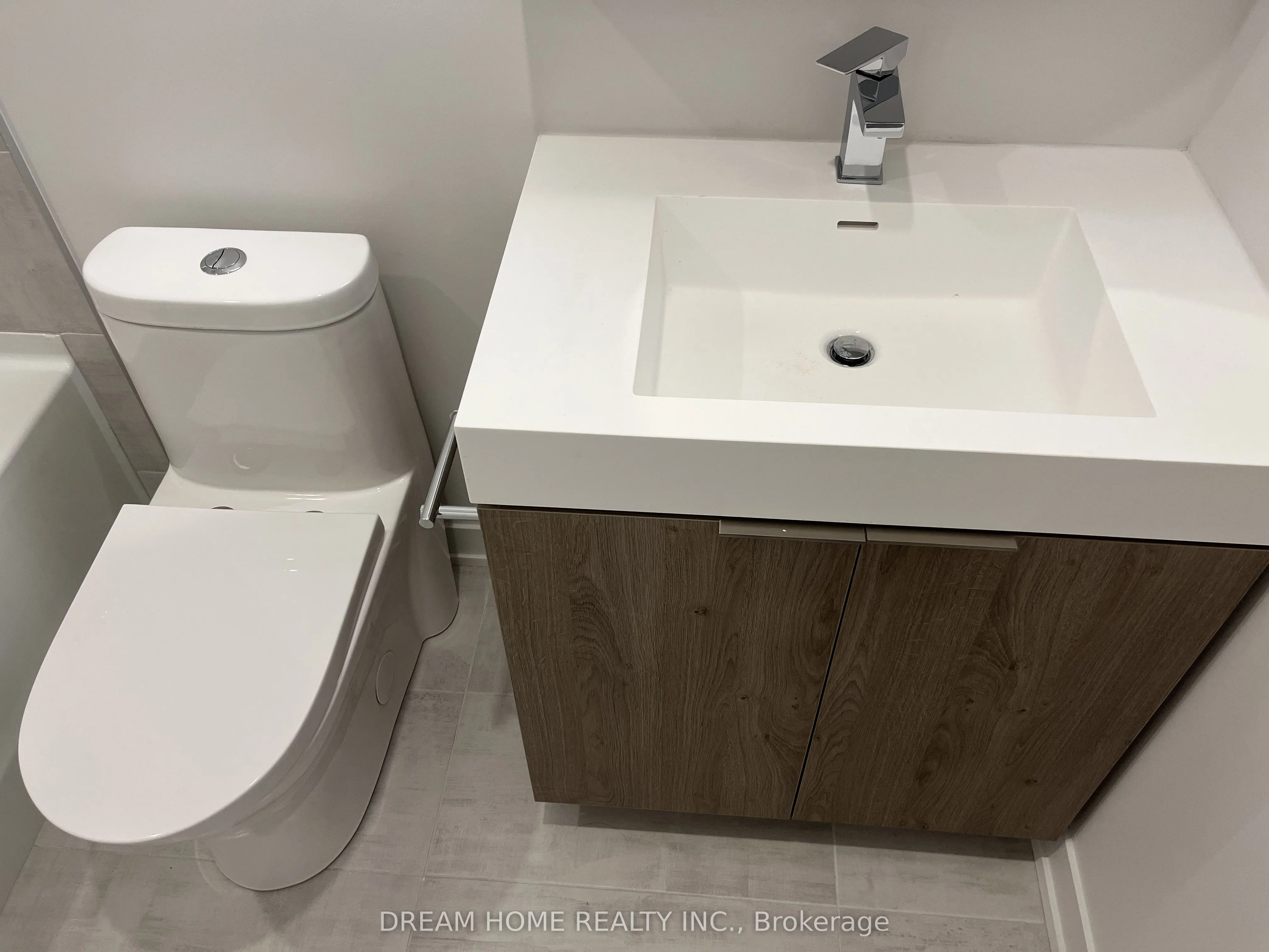 15 Holmes Avenue, #1412