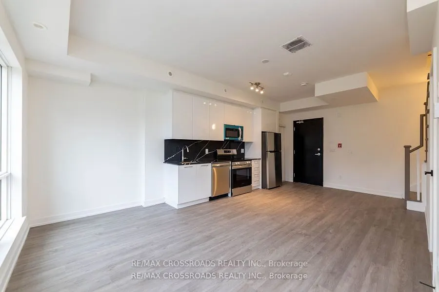 861 Sheppard Avenue W, #Th47