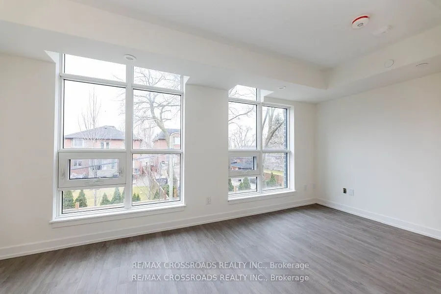 861 Sheppard Avenue W, #Th47