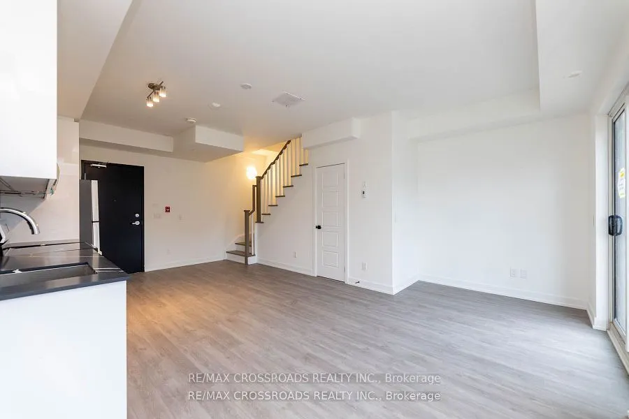 861 Sheppard Avenue W, #Th47