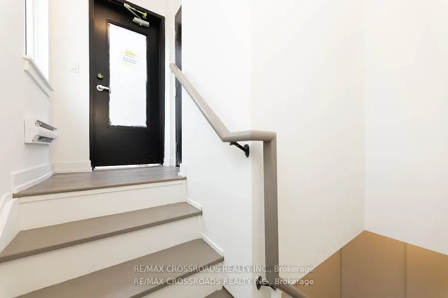 861 Sheppard Avenue W, #Th47