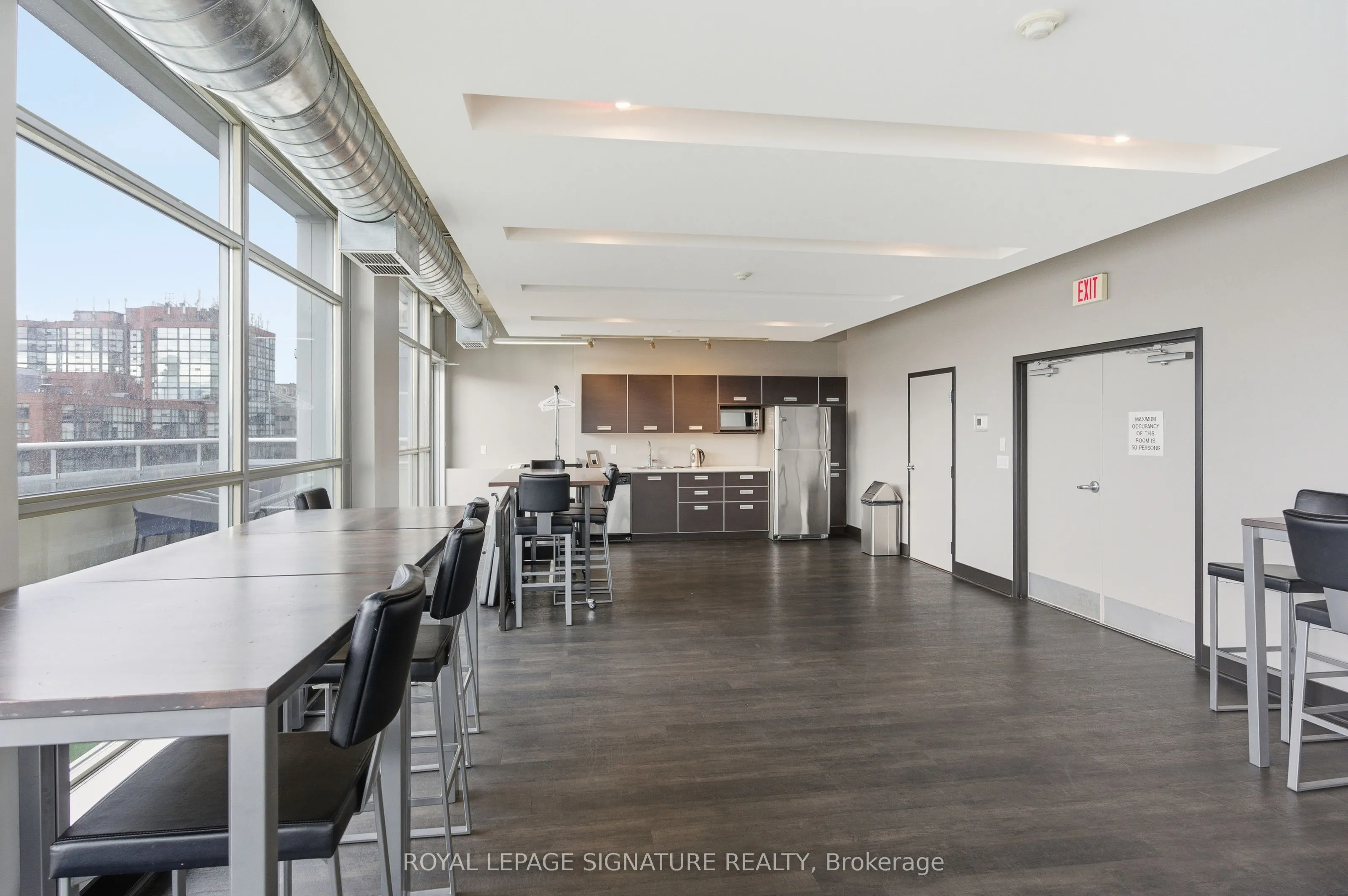 60 Bathurst Street, #503