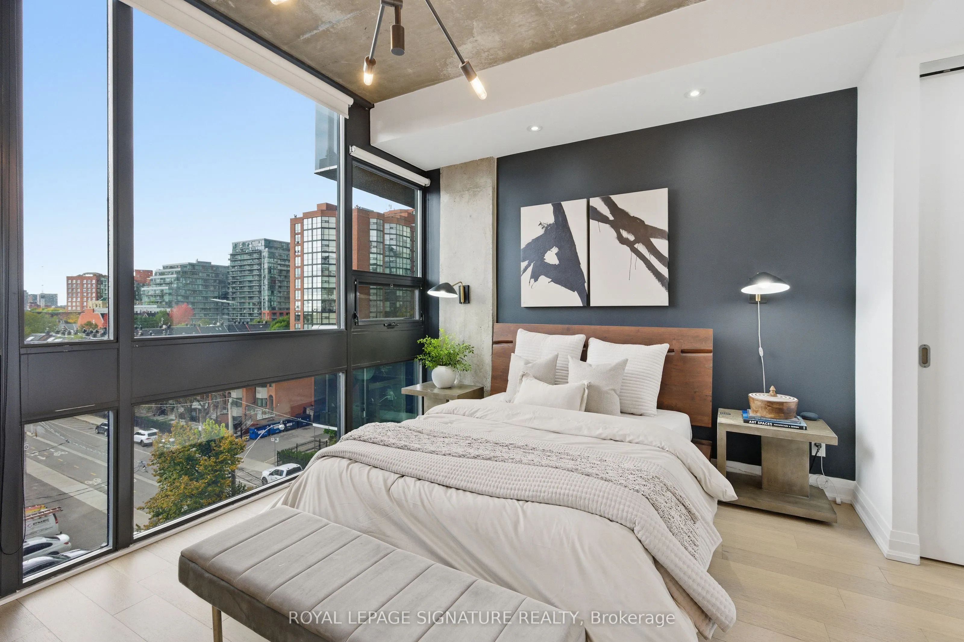 60 Bathurst Street, #503