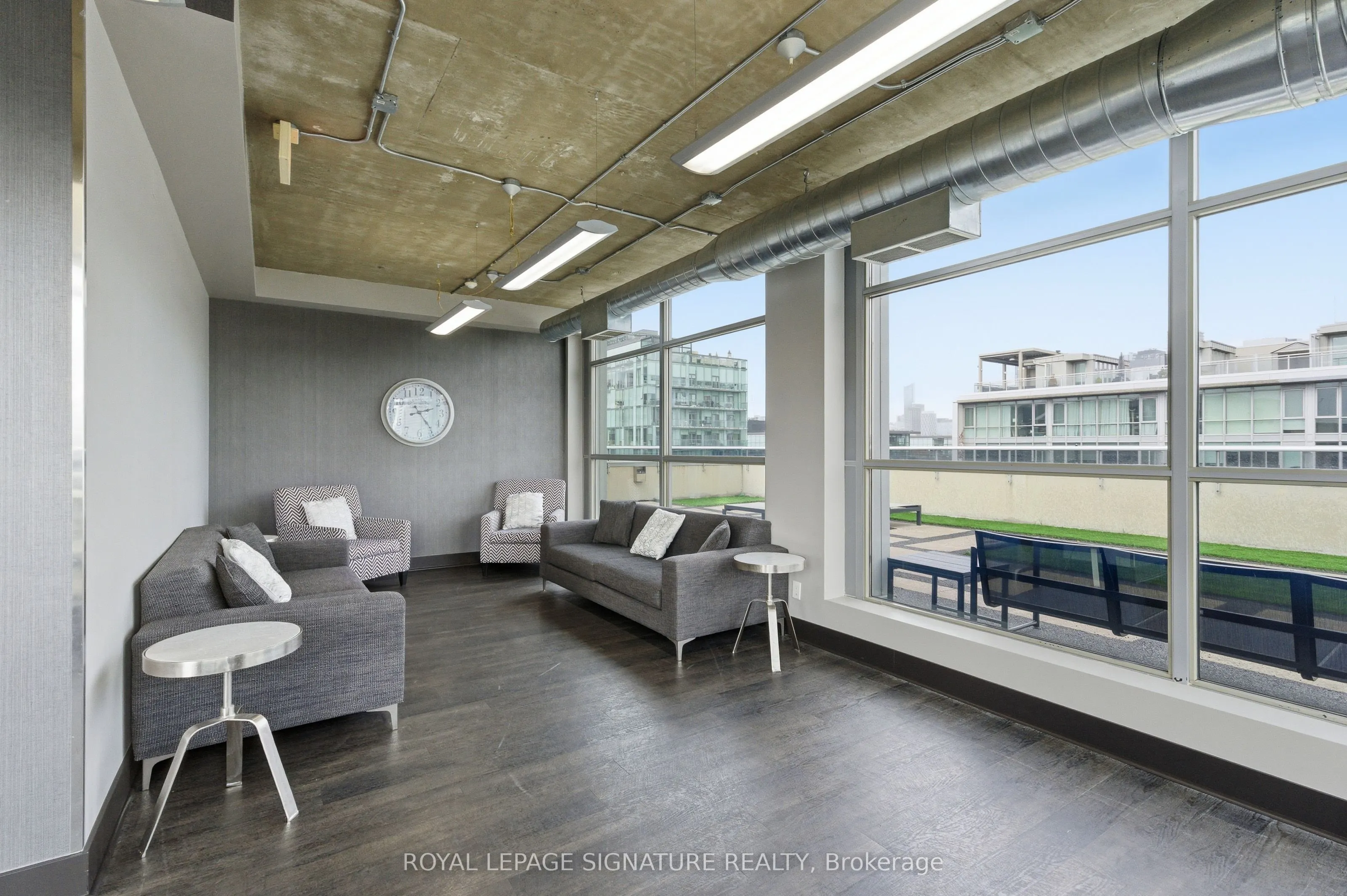 60 Bathurst Street, #503