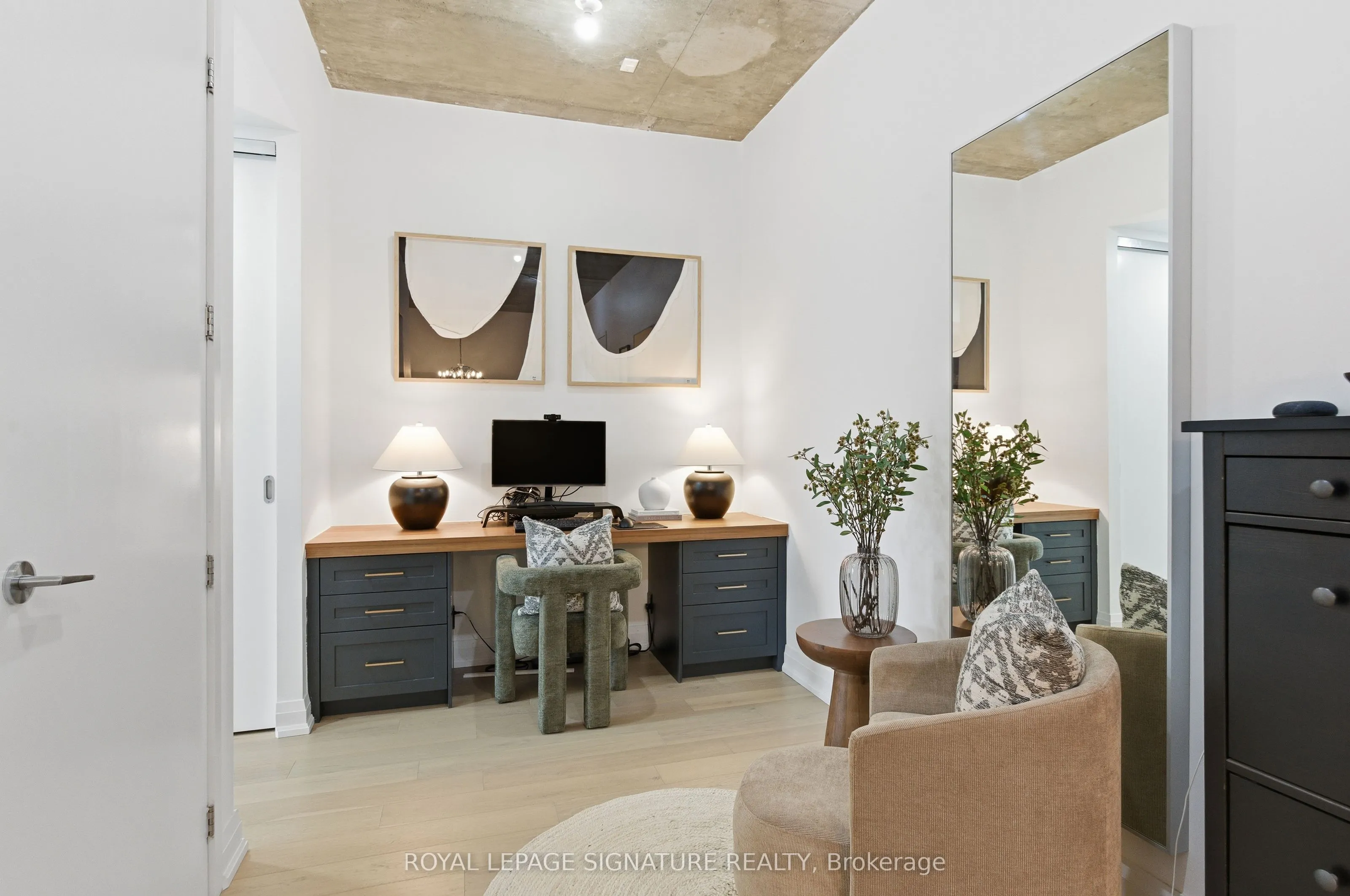 60 Bathurst Street, #503