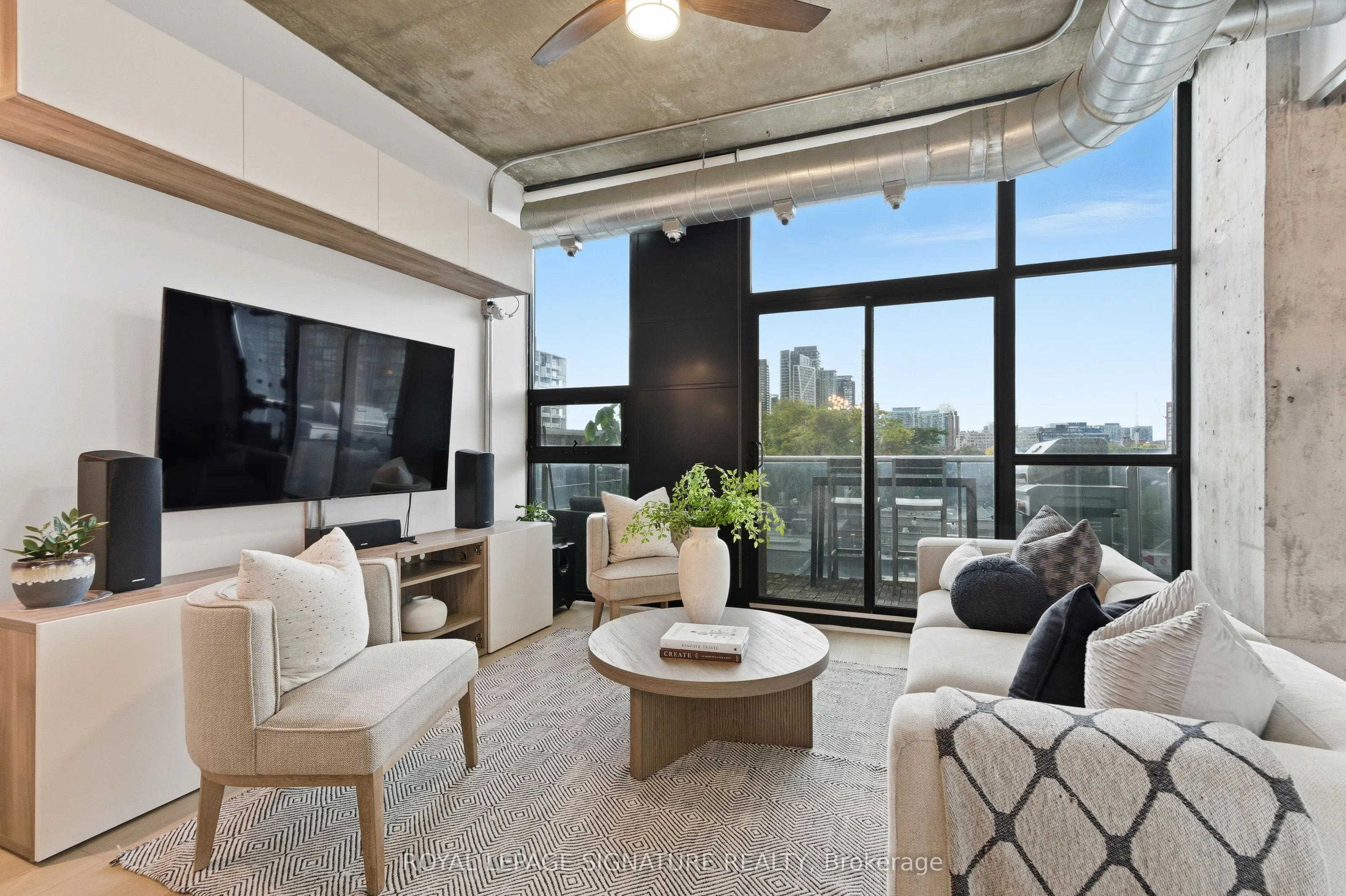 60 Bathurst Street, #503