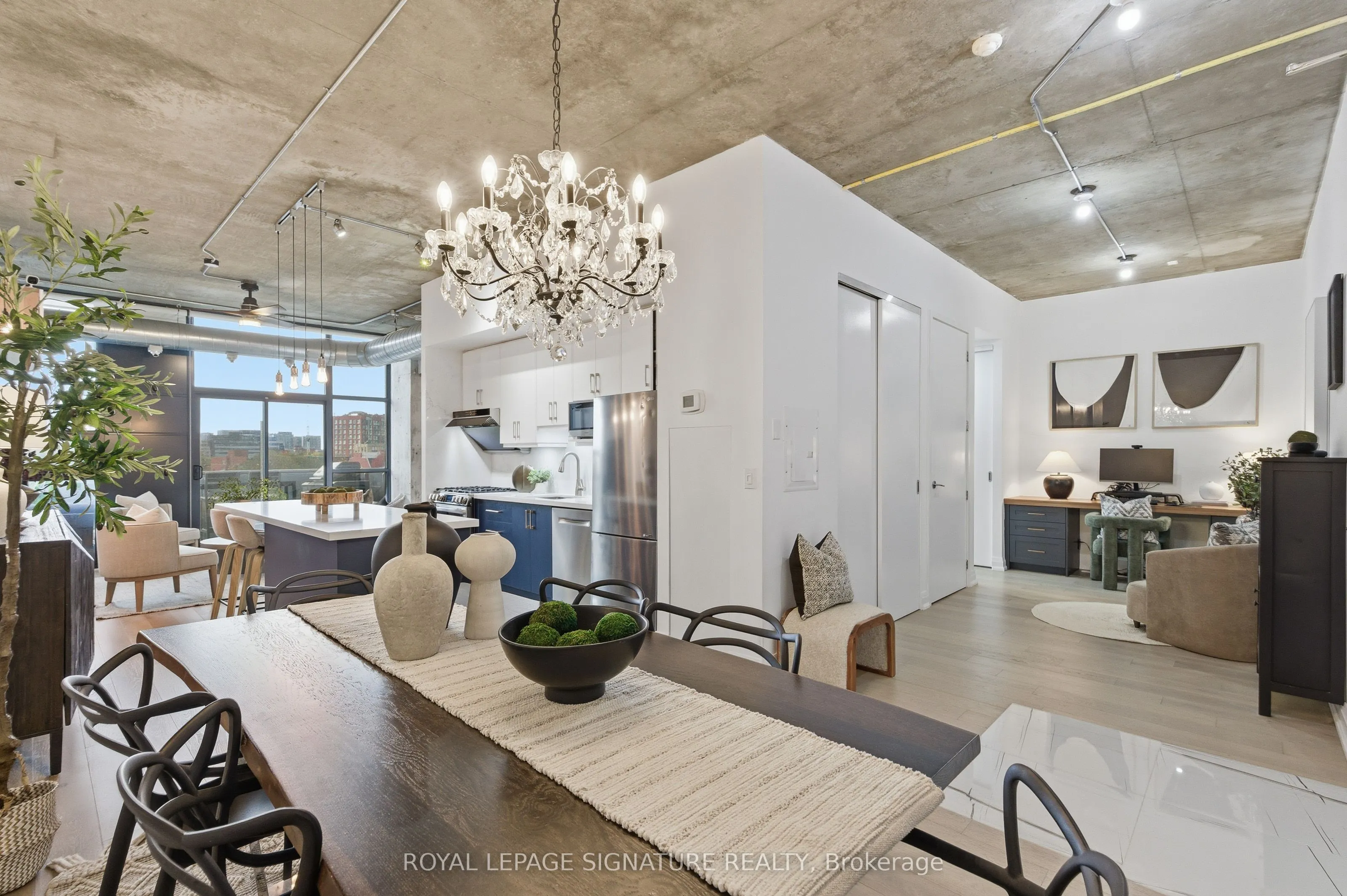 60 Bathurst Street, #503