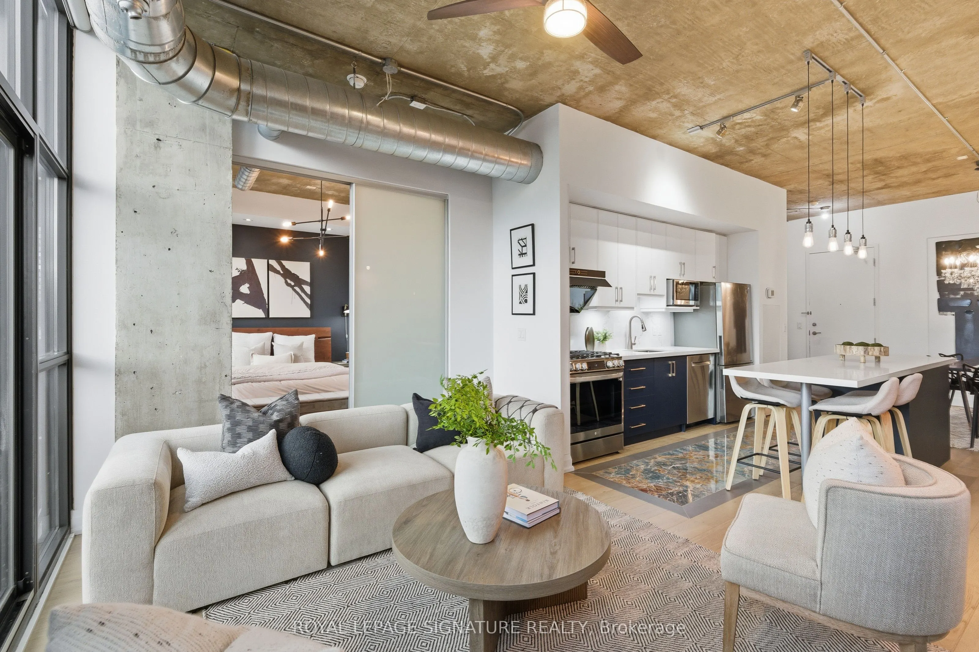 60 Bathurst Street, #503