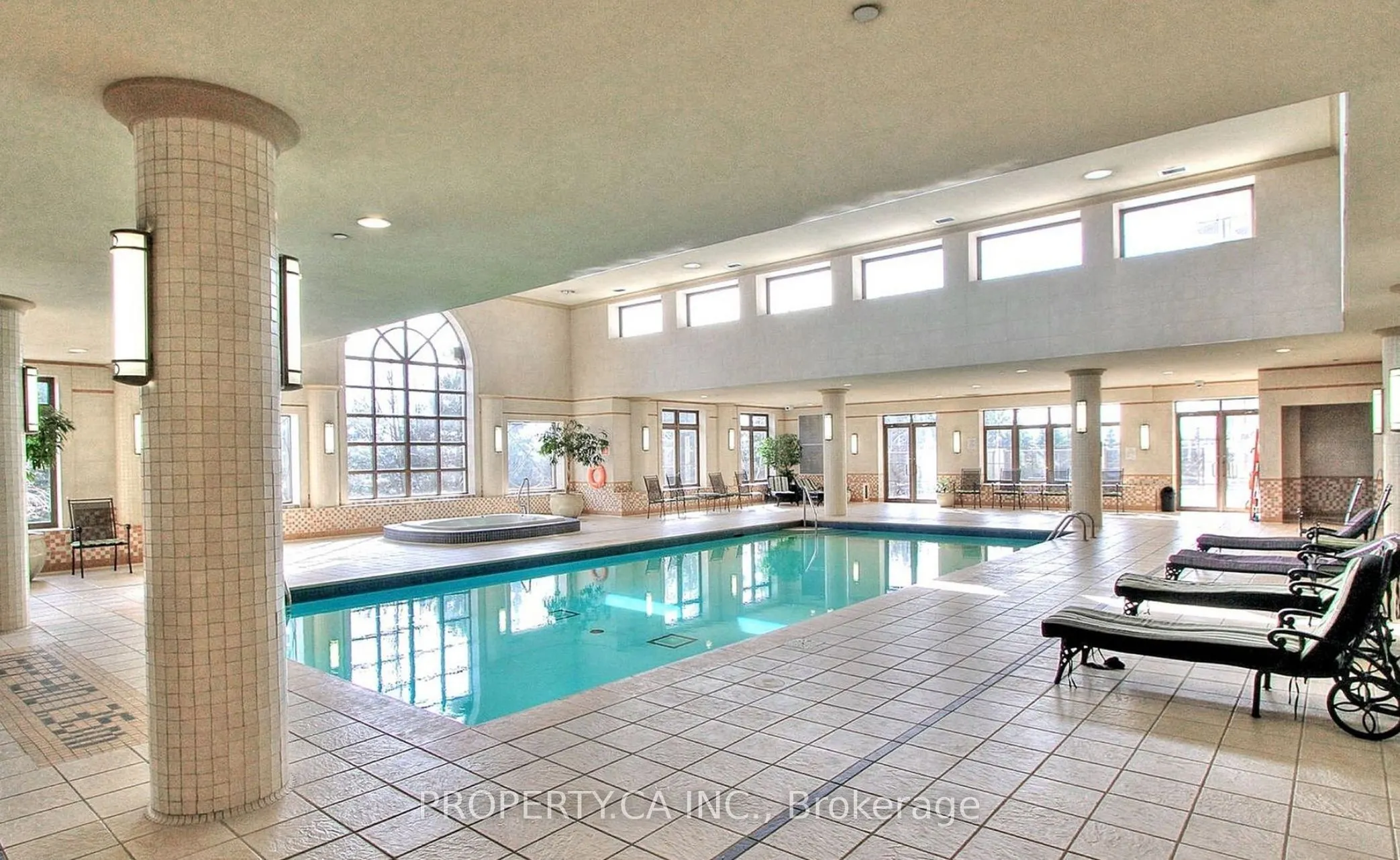 80 Harrison Garden Boulevard, #923