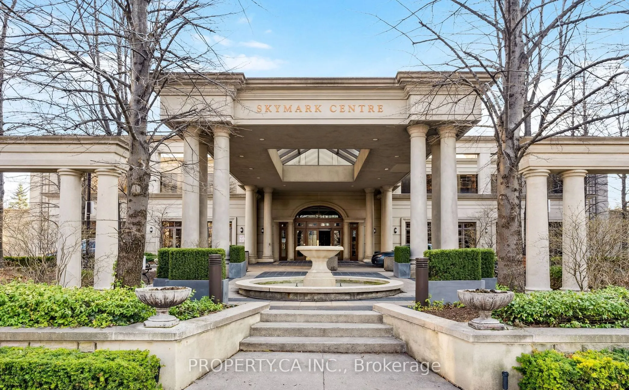 80 Harrison Garden Boulevard, #923