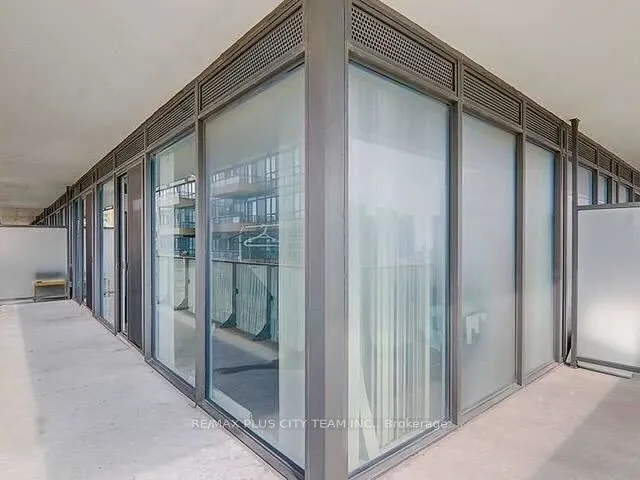 42 Charles Street E, #1504