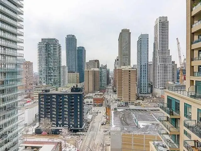 42 Charles Street E, #1504