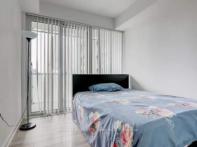 42 Charles Street E, #1504