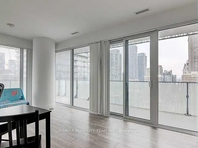 42 Charles Street E, #1504