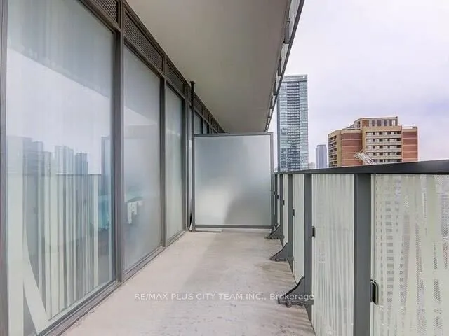 42 Charles Street E, #1504