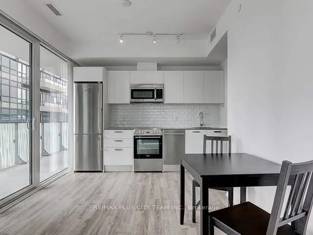 42 Charles Street E, #1504