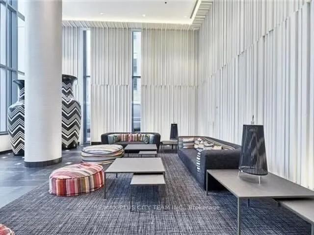 42 Charles Street E, #1504